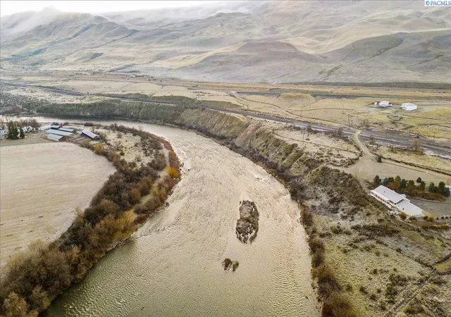 Photo 4 of Land for sale at Nka N Gibbon Pl Lot 1, Prosser, WA 99350 | MLS# PAC266357 | Listing updated on 2026-10-27