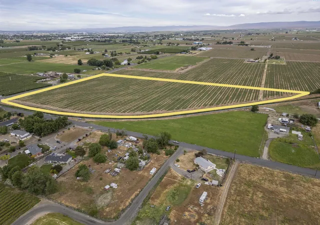 Land for sale at Tbd Apricot Rd, Grandview, WA 98930 | MLS# PAC276270