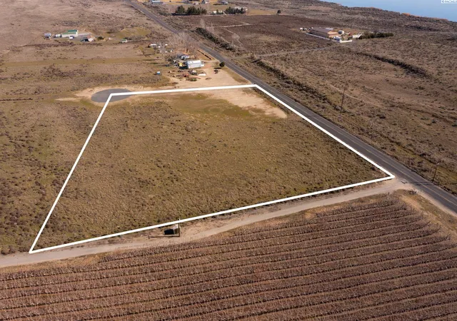 Photo 2 of Land for sale at Lot E 2 Christy Rd, Plymouth, WA 99346 | MLS# PAC281916 | Listing updated on 2026-04-21
