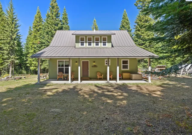 Photo 2 of Single family home for sale at 9400 Lewis Peak Rd, Waitsburg, WA 99329 | MLS# PAC284069 | Listing updated on 2026-10-27