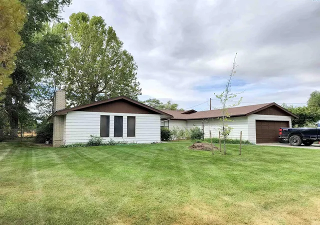 Photo 1 of Single family home for sale at 210703 E Bryson Brown Rd, Kennewick, WA 99337 | MLS# PAC286715 | Listing updated on 2026-10-22