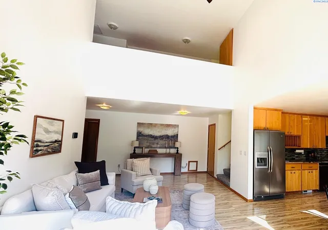 Photo 3 of Single family home for sale at 9505 Sturgis Rd, Pasco, WA 99301 | MLS# PAC286926 | Listing updated on 2026-10-23