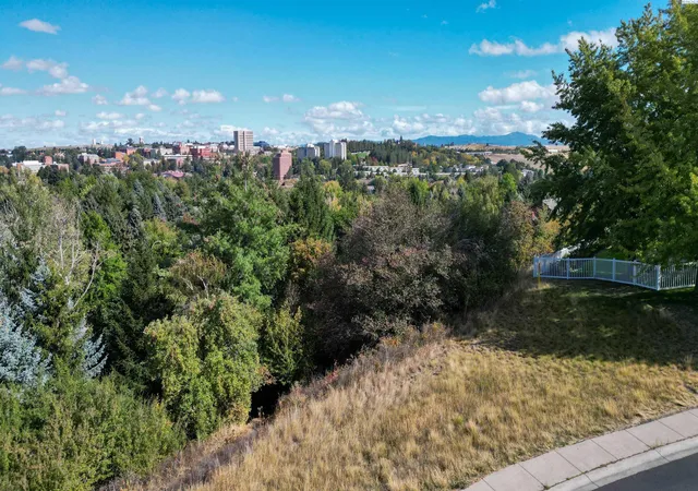 Photo 3 of Land for sale at 620 Se Crestview Dr, Pullman, WA 99163 | MLS# PAC288130 | Listing updated on 2026-04-21