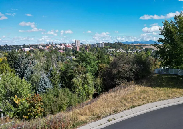 Photo 4 of Land for sale at 620 SE Crestview Dr, Pullman, WA 99163 | MLS# PAC288130 | Listing updated on 2026-04-21