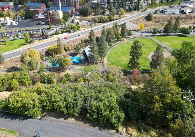 Photo 4 of Land for sale at 200 SE Dilke, Pullman, WA 99163 | MLS# PAC288131 | Listing updated on 2026-04-21