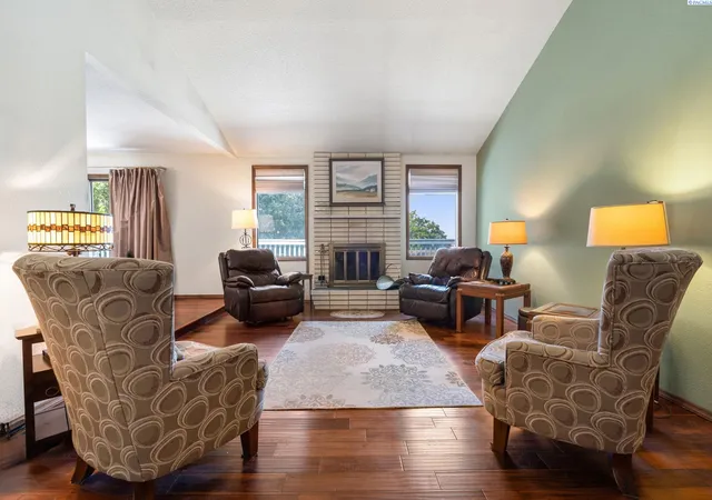 Photo 3 of Single family home for sale at 5500 W 26th Avenue, Kennewick, WA 99338 | MLS# PAC288429 | Listing updated on 2026-10-22