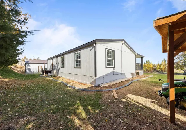 Photo 3 of Sale Pending at 13232 N Nascar Pr Ne, Benton City, WA 99320 | MLS# PAC288649 | Listing updated on 2026-10-16