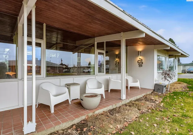 Photo 3 of Single family home for sale at 115 N Yelm St, Kennewick, WA 99336 | MLS# PAC290003 | Listing updated on 2026-10-27