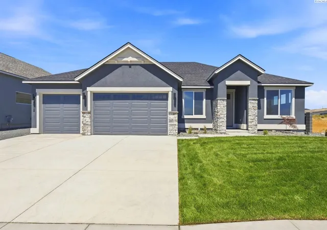 Photo 2 of Single family home for sale at 12001 Vincenzo Dr, Pasco, WA 99301 | MLS# PAC290045 | Listing updated on 2026-10-15