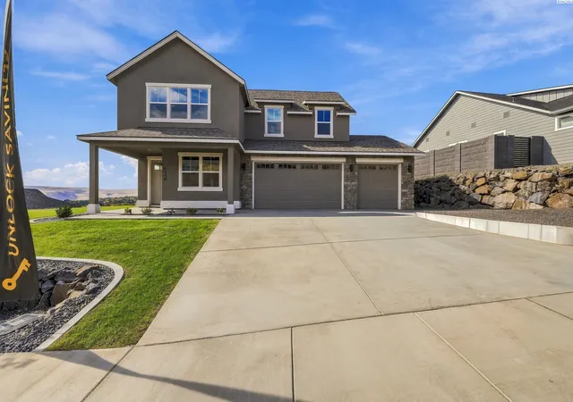 Photo 1 of Single family home for sale at 323 Ascend Ave, Richland, WA 99352 | MLS# PAC290358 | Listing updated on 2026-10-18