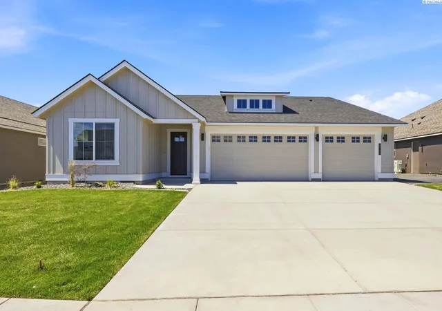 Photo 2 of Single family home for sale at 5712 Flathead Ave, Pasco, WA 99301 | MLS# PAC290365 | Listing updated on 2026-10-15
