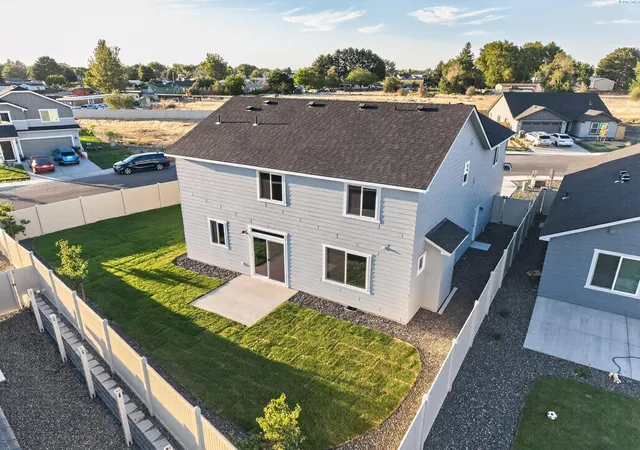 Photo 2 of Single family home for sale at 2714 Alvarado Ct, Pasco, WA 99301 | MLS# PAC290846 | Listing updated on 2026-10-20
