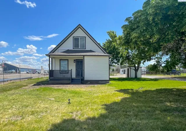 Photo 1 of Sale Pending at 231205 E Lechelt Rd, Kennewick, WA 99337 | MLS# PAC291022 | Listing updated on 2026-10-21