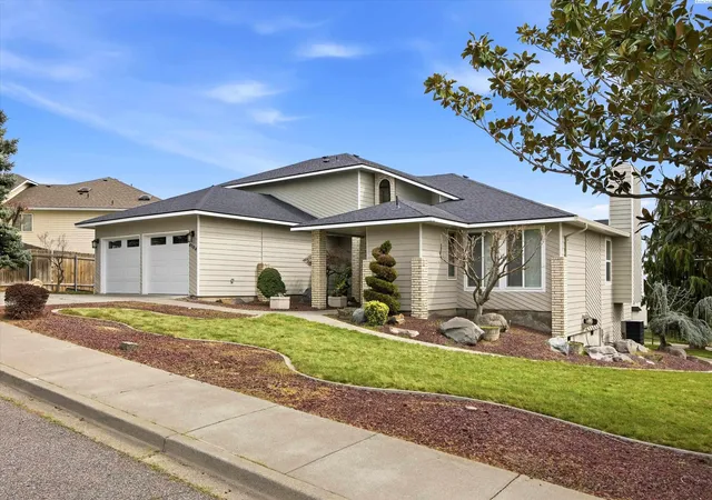 Photo 2 of Single family home for sale at 4104 Horizon Dr, Pasco, WA 99301 | MLS# PAC291513 | Listing updated on 2026-10-20
