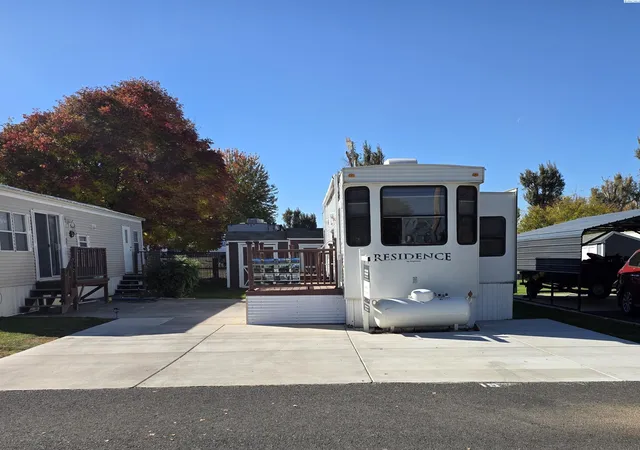 Photo 2 of Manufactured home for sale at 7037 E Hwy 262, Othello, WA 99344 | MLS# PAC292025 | Listing updated on 2026-10-28