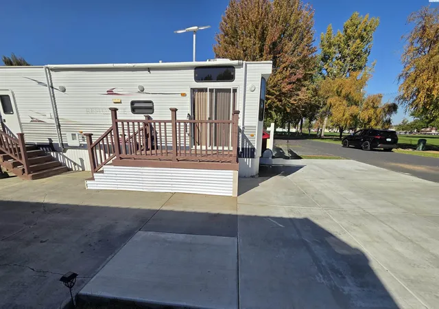 Photo 3 of Manufactured home for sale at 7037 E Hwy 262, Othello, WA 99344 | MLS# PAC292025 | Listing updated on 2026-10-28