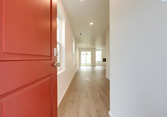 Photo 3 of Single family home for sale at 6428 Polar Dr, Pasco, WA 99301 | MLS# PAC292083 | Listing updated on 2026-10-27