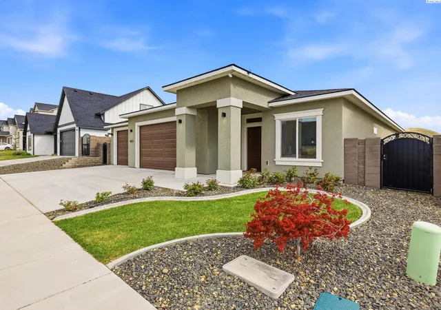 Photo 2 of Single family home for sale at 4613 Village View St, Richland, WA 99352 | MLS# PAC292218 | Listing updated on 2026-10-15