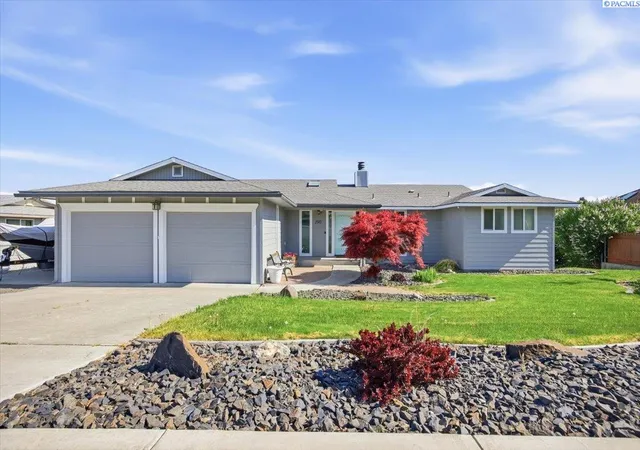 Photo 2 of Single family home for sale at 190 Edgewood Dr, Richland, WA 99352 | MLS# PAC292334 | Listing updated on 2026-10-23