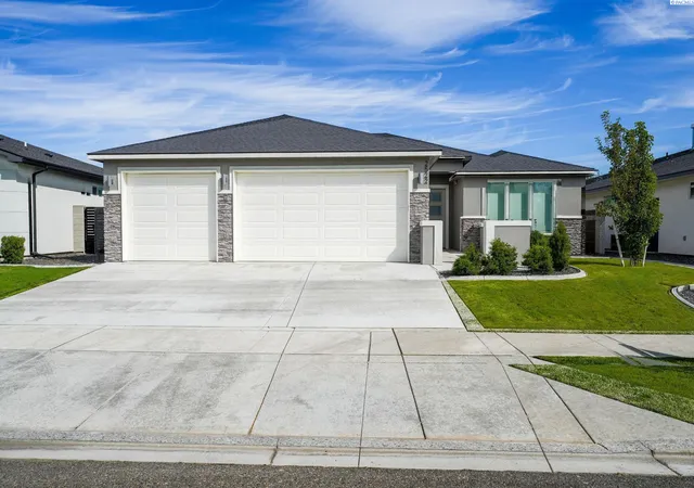 Photo 1 of Single family home for sale at 2522 Brodie Ln, Richland, WA 99352 | MLS# PAC292529 | Listing updated on 2026-10-28