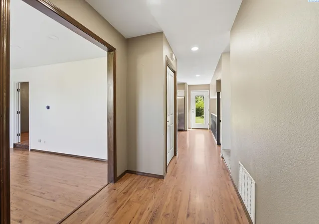 Photo 3 of Sale Pending at 4204 S Bermuda, Kennewick, WA 99338 | MLS# PAC292604 | Listing updated on 2026-10-21