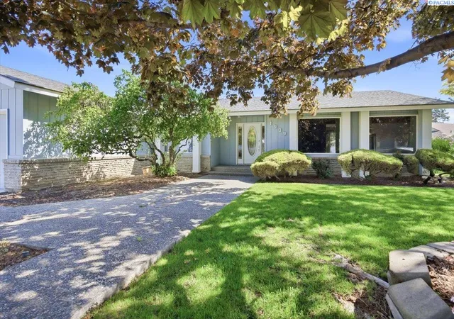 Photo 1 of Sale Pending at 1909 S Newport St, Kennewick, WA 99337 | MLS# PAC292642 | Listing updated on 2026-10-23