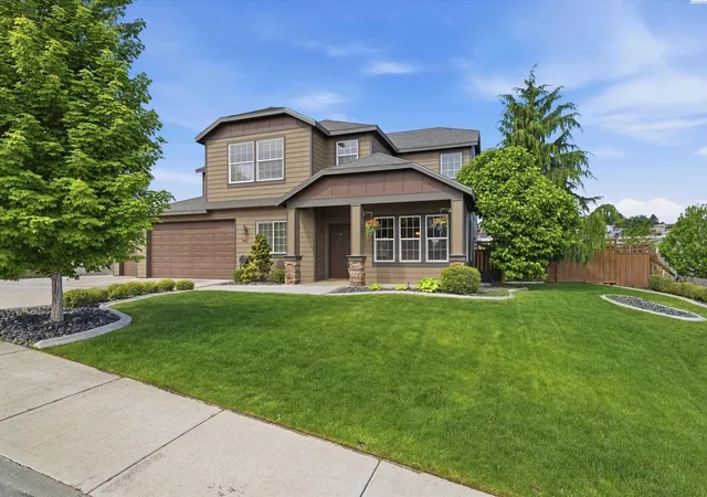 Photo 1 of Single family home for sale at 1421 Mazzard Ave, West Richland, WA 99353 | MLS# PAC292840 | Listing updated on 2026-10-16