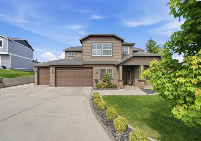 Photo 2 of Single family home for sale at 1421 Mazzard Ave, West Richland, WA 99353 | MLS# PAC292840 | Listing updated on 2026-10-16