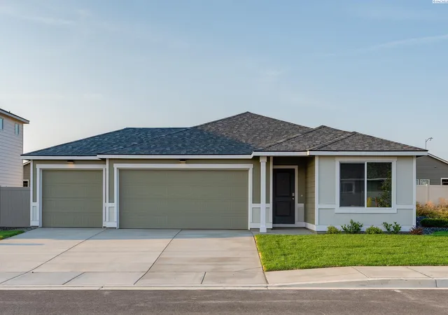 Photo 1 of Single family home for sale at 11217 Buckingham Dr, Pasco, WA 99301 | MLS# PAC292842 | Listing updated on 2026-10-27