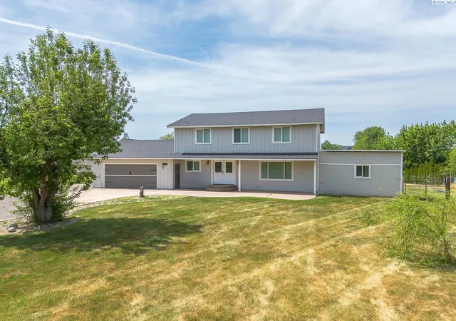 Single family home for sale at 6404 S Bermuda Rd, Kennewick, WA 99338 | MLS# PAC293014