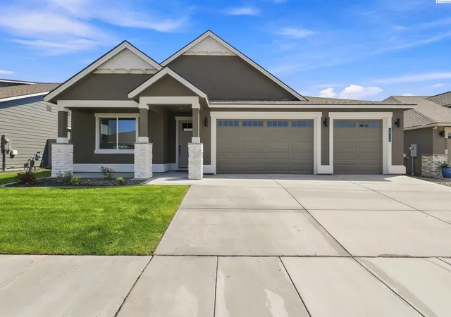 Single family home for sale at 2912 Halfway Ave, Richland, WA 99354 | MLS# PAC293064 | Listing updated on 2026-10-14