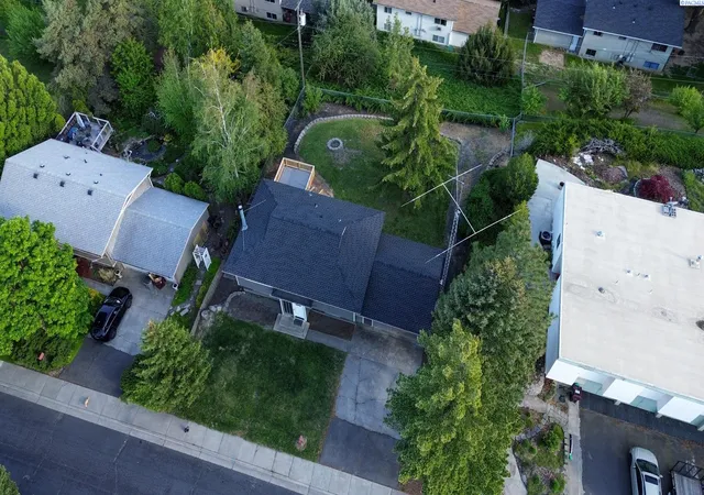 Photo 20 of Sale Pending at 365 NW Thomas St, Pullman, WA 99163 | MLS# PAC293113 | Listing updated on 2026-10-21
