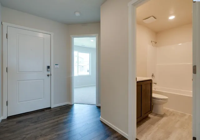 Photo 3 of Single family home for sale at 6118 Road 115, Pasco, WA 99301 | MLS# PAC293328 | Listing updated on 2026-10-27