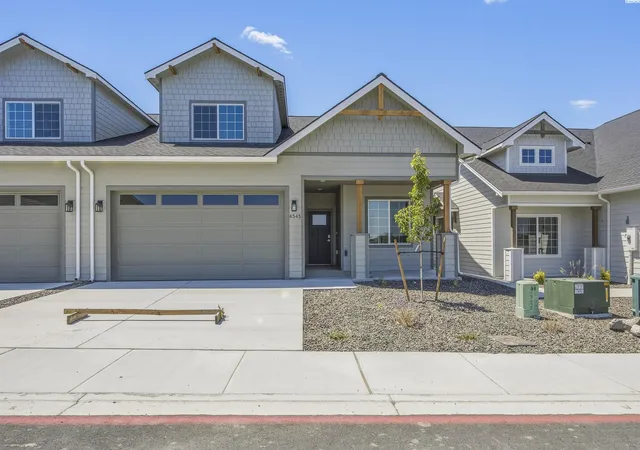 Photo 4 of Sale Pending at 4545 Grove Ct, West Richland, WA 99353 | MLS# PAC293341 | Listing updated on 2026-10-21