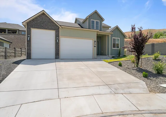 Photo 3 of Single family home for sale at 760 Mara Loop, Richland, WA 99352 | MLS# PAC293398 | Listing updated on 2026-10-19