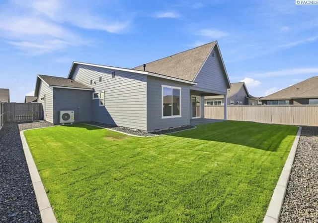 Photo 1 of Single family home for sale at 2913 Halfway Ave, Richland, WA 99354 | MLS# PAC293412 | Listing updated on 2026-10-14