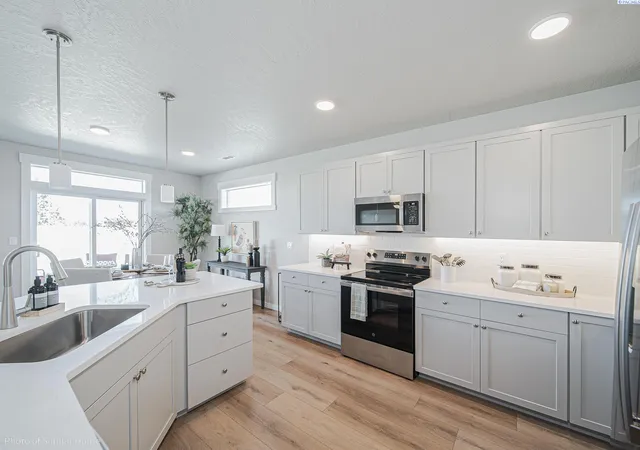 Photo 4 of Single family home for sale at 2711 Alvarado Ct, Pasco, WA 99301 | MLS# PAC293723 | Listing updated on 2026-10-20