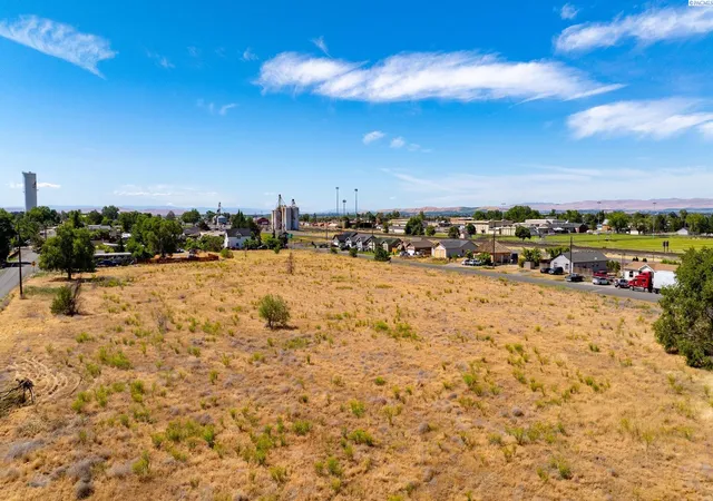Photo 1 of Land for sale at 710 South St, Mabton, WA 98935 | MLS# PAC293731 | Listing updated on 2026-10-17