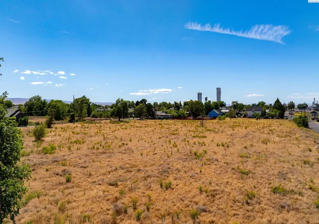 Photo 3 of Land for sale at 710 South St, Mabton, WA 98935 | MLS# PAC293731 | Listing updated on 2026-10-17