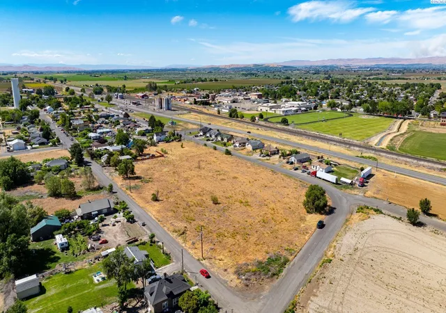 Photo 2 of Land for sale at 707 Fern St, Mabton, WA 98935 | MLS# PAC293732 | Listing updated on 2026-10-17