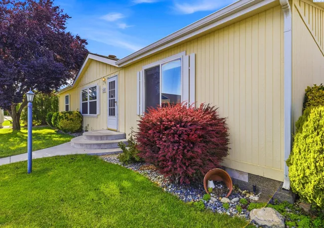 Photo 4 of Manufactured home for sale at 1609 Cactus Loop, Richland, WA 99352 | MLS# PAC293782 | Listing updated on 2026-10-18