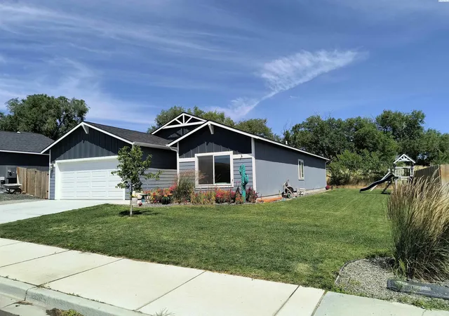 Photo 2 of Single family home for sale at 1292 Mary Ave, Benton City, WA 99320 | MLS# PAC293830 | Listing updated on 2026-10-22