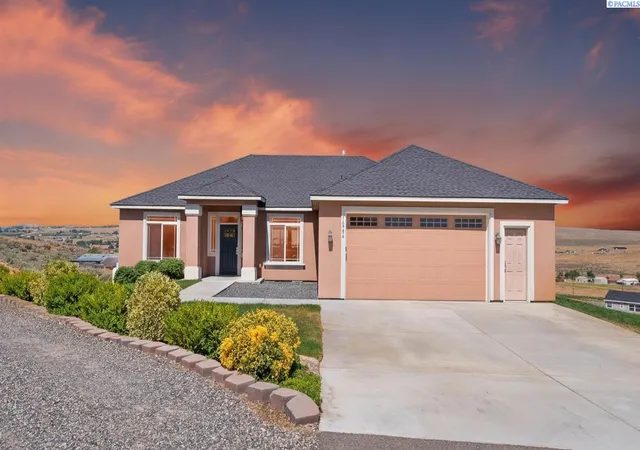 Photo 1 of Single family home for sale at 16904 E Love Ln, Benton City, WA 99320 | MLS# PAC293979 | Listing updated on 2026-10-19