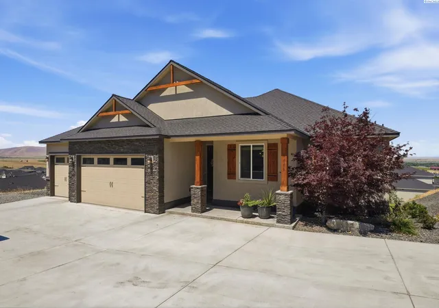 Photo 1 of Single family home for sale at 6440 Collins Rd, West Richland, WA 99353 | MLS# PAC293982 | Listing updated on 2026-10-27