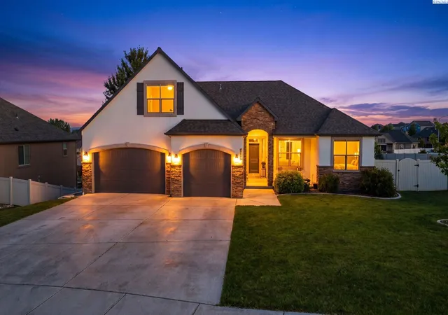 Photo 3 of Single family home for sale at 1628 Heidi Pl, Richland, WA 99352 | MLS# PAC294155 | Listing updated on 2026-10-21