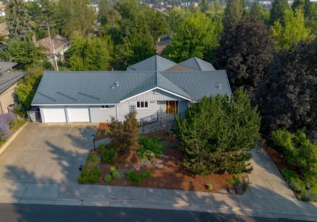 Photo 1 of Single family home for sale at 425 Nw Orion Dr, Pullman, WA 99163 | MLS# PAC294157 | Listing updated on 2026-10-20