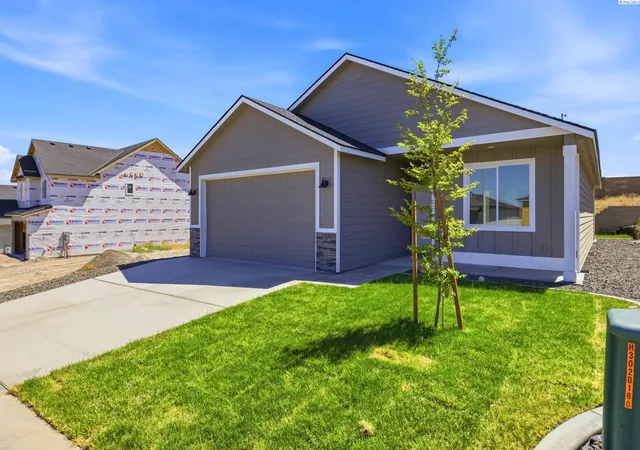 Photo 2 of Single family home for sale at 2984 Meadowlark Ave, Richland, WA 99352 | MLS# PAC294167 | Listing updated on 2026-10-16