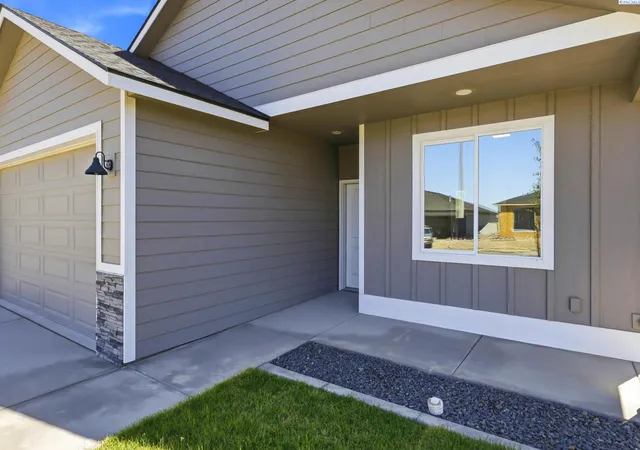 Photo 3 of Single family home for sale at 2984 Meadowlark Ave, Richland, WA 99352 | MLS# PAC294167 | Listing updated on 2026-10-16