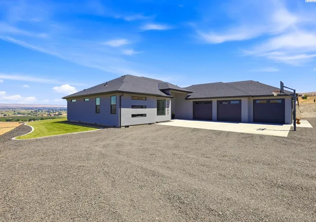 Photo 2 of Single family home for sale at 24282 S 242nd Prairie SW, Prosser, WA 99350 | MLS# PAC294353 | Listing updated on 2026-10-17