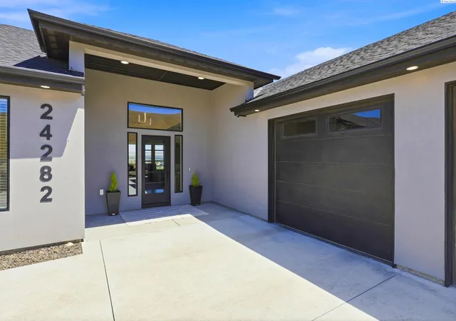 Photo 4 of Single family home for sale at 24282 S 242nd Prairie SW, Prosser, WA 99350 | MLS# PAC294353 | Listing updated on 2026-10-17
